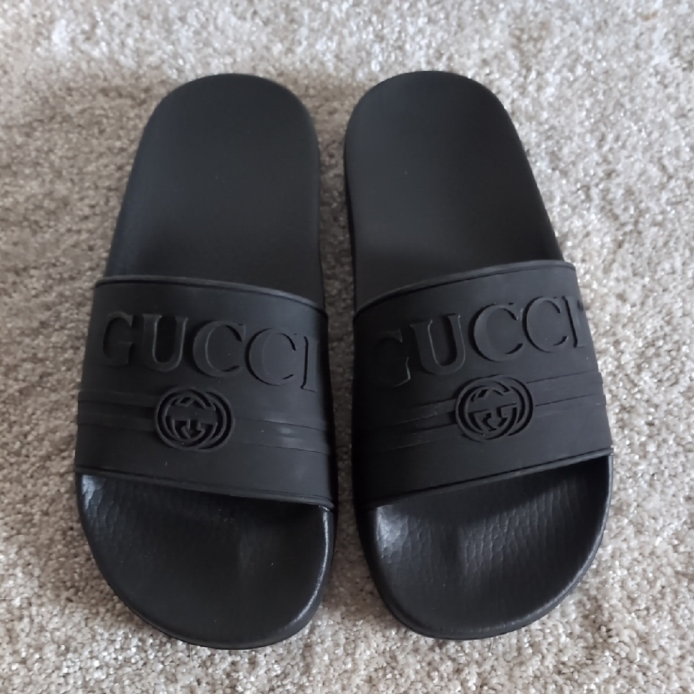 Gucci Black Rubber Logo Slide Sandals